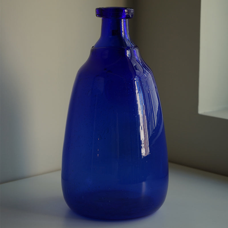 Erik Hoglund/Boda/Blue Bottle