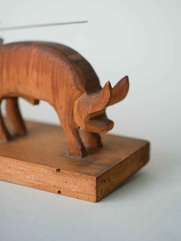 Wooden Toy(豚の調教?)/USA