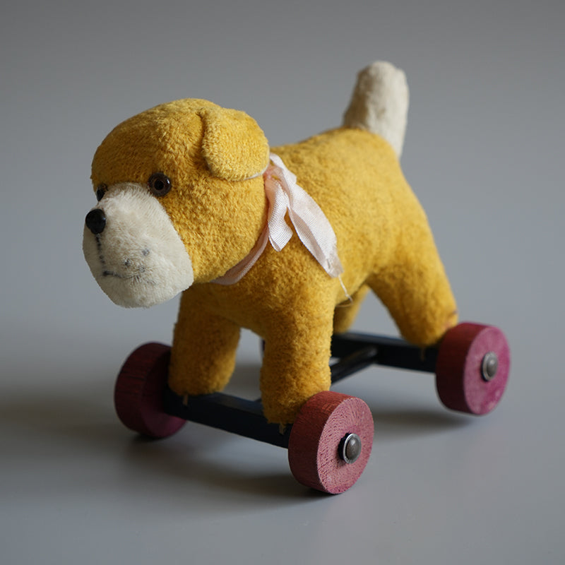 Germany 犬のおもちゃ