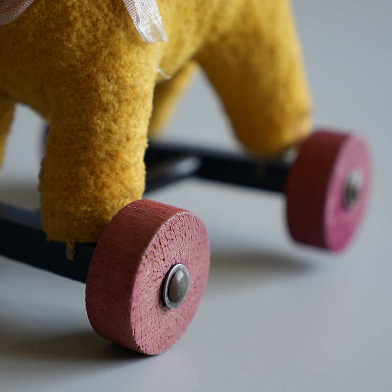 Germany 犬のおもちゃ