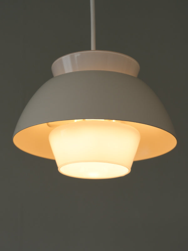 Sulaa pendant light WH
