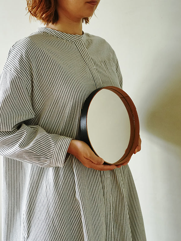 シェーカーラウンドミラー ブラック