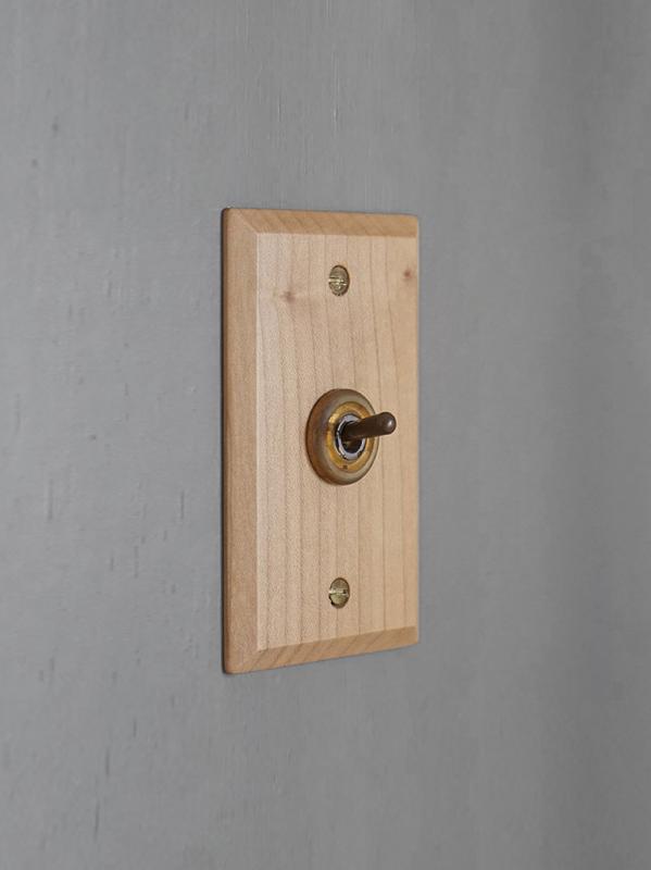ウッデンプレートスイッチ メープル