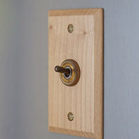 ウッデンプレートスイッチ メープル