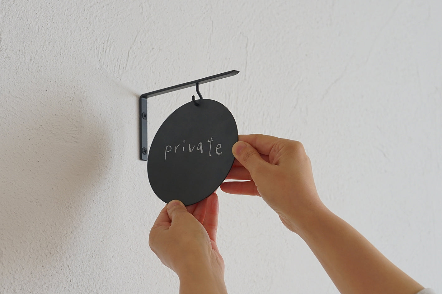 【新商品】アイアンラウンドサインプレート ブラック