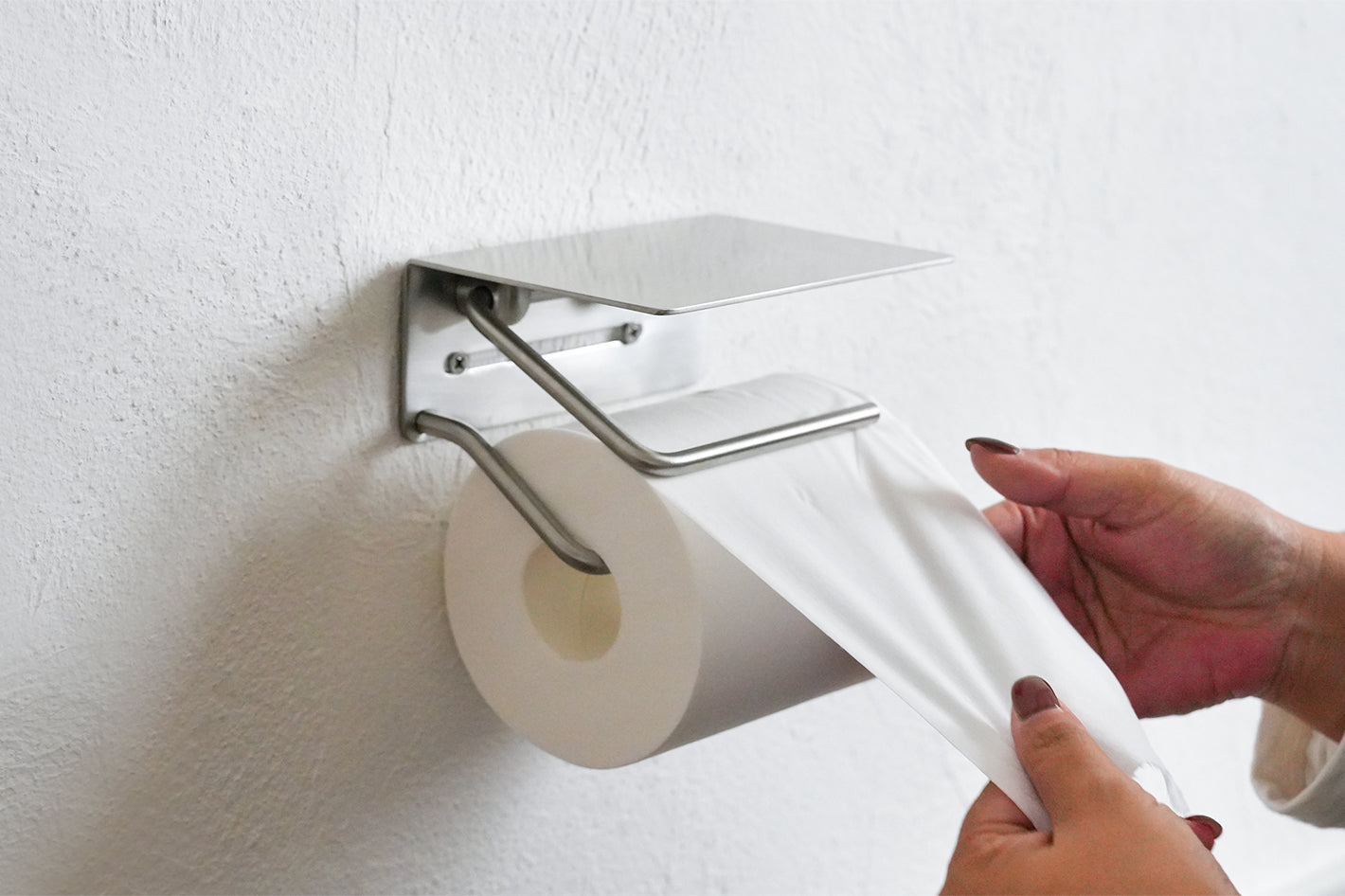 【新商品】putトイレットペーパーホルダーに新素材ステンレスが追加