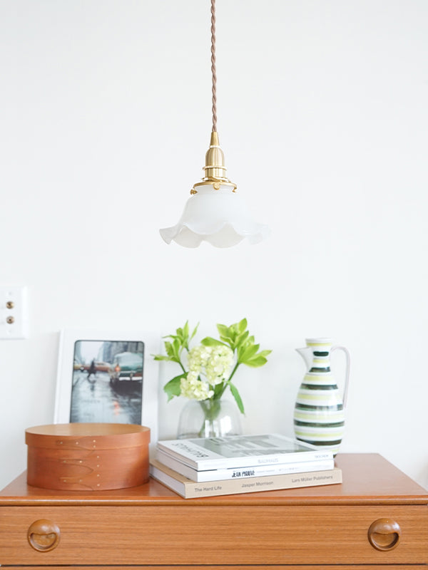 ミルクグラス シェード ウェーブM | AXCIS ONLINE