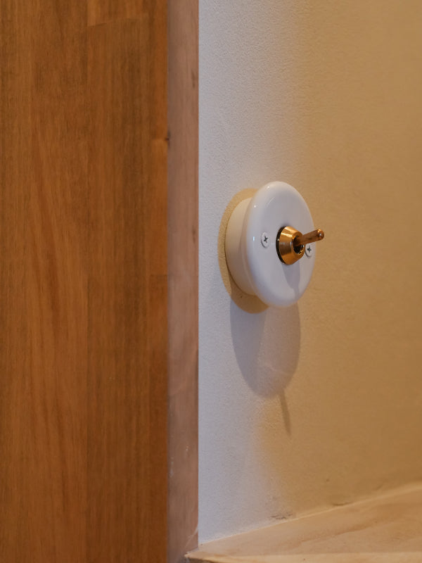 セラミックトグルスイッチ ホワイト