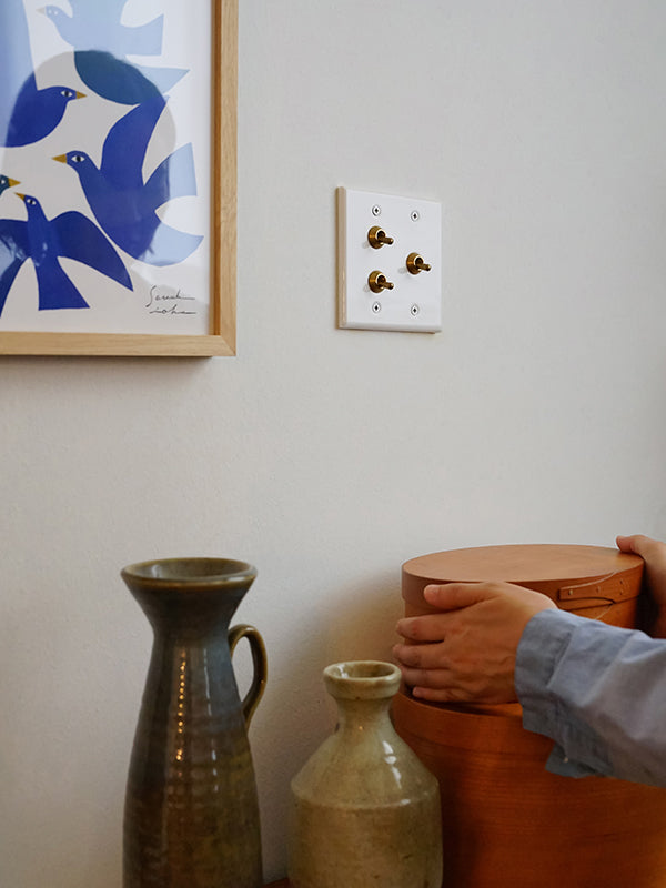 セラミックプレート3トグルスイッチ ホワイト | AXCIS ONLINE