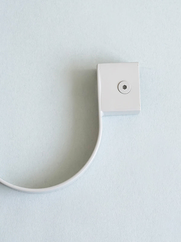 UNTEI グレー バー w300 h150 4本 Curve アイアンタオルハンガー グレー | AXCIS ONLINE