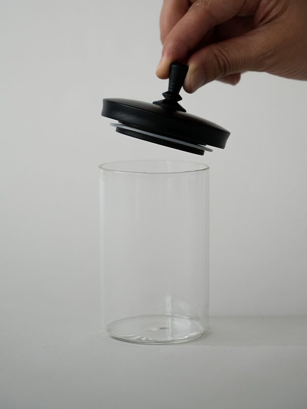 ティム ガラスジャー ブラック | AXCIS ONLINE