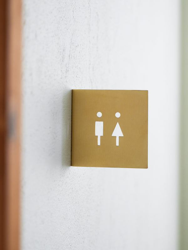 壁出しサイン Toilet