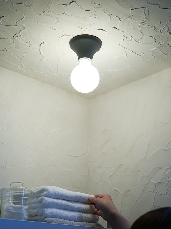 Flare ceiling light