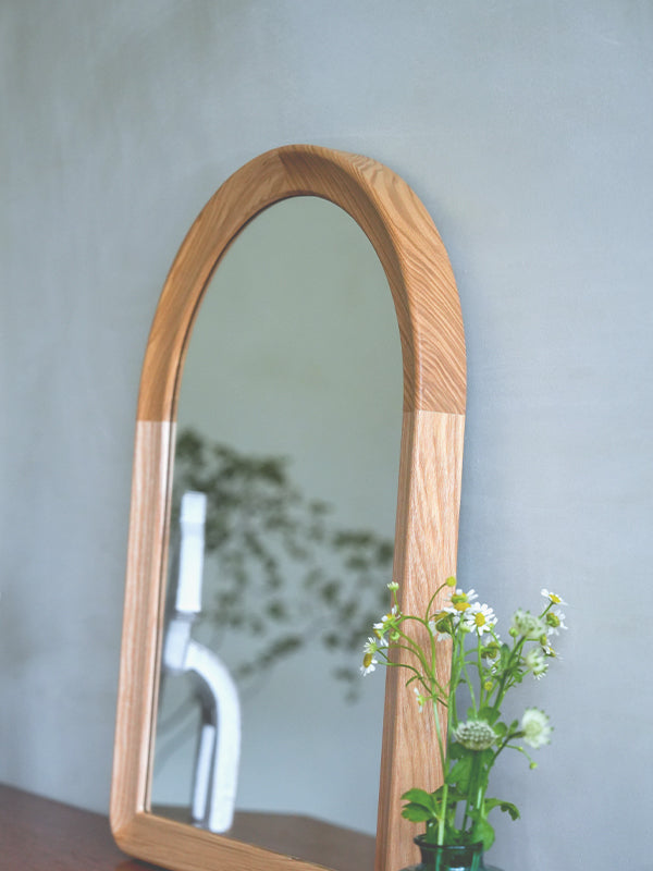 MOI wall mirror arch
