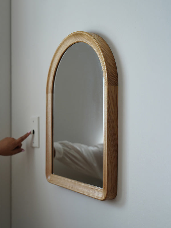 MOI wall mirror arch