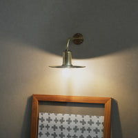 KT brass bracket light
