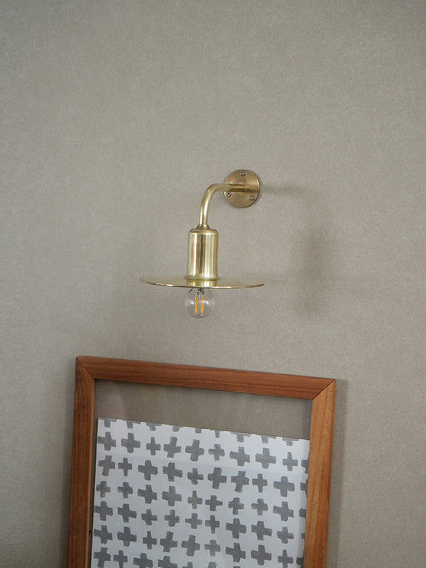 KT brass bracket light | AXCIS ONLINE