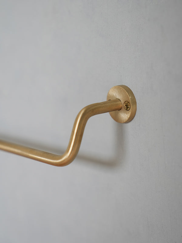 KT brass towel holder