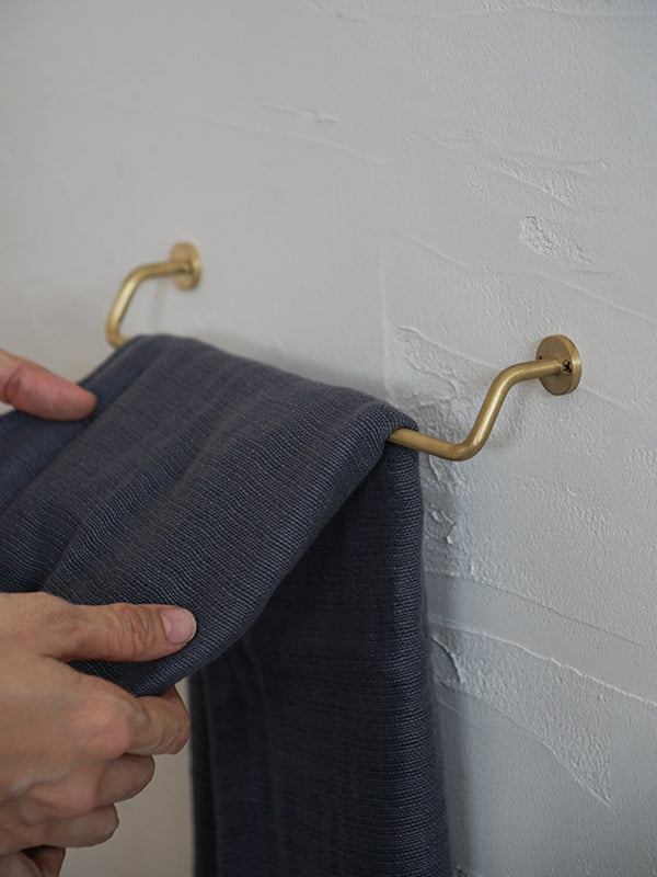 KT brass towel holder | AXCIS ONLINE