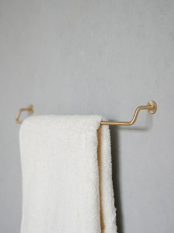 KT brass towel holder