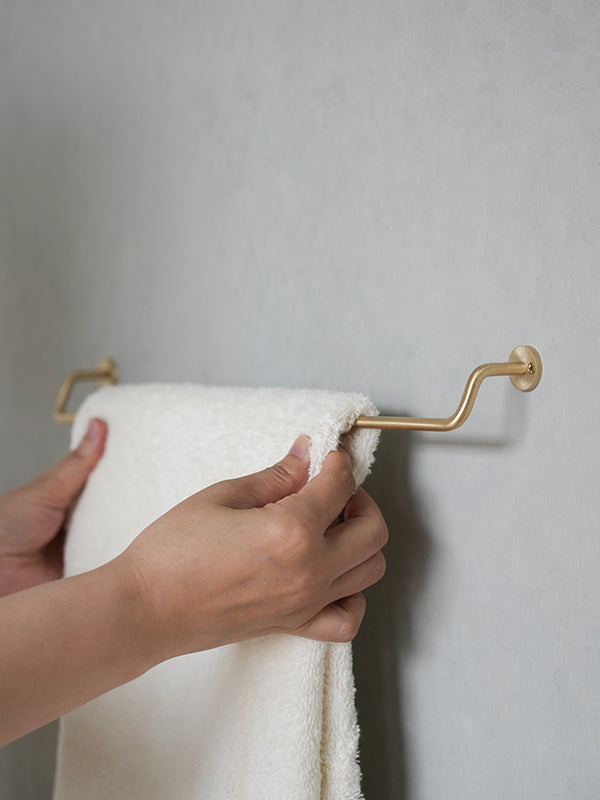 KT brass towel holder