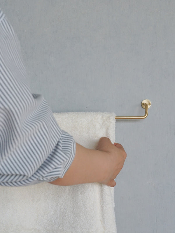 KT brass towel holder