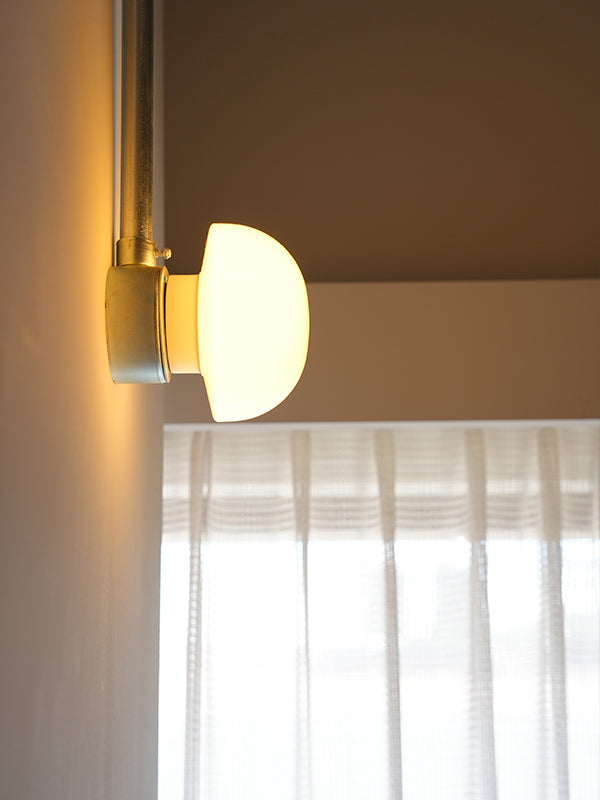 Joo bracket light WH | AXCIS ONLINE