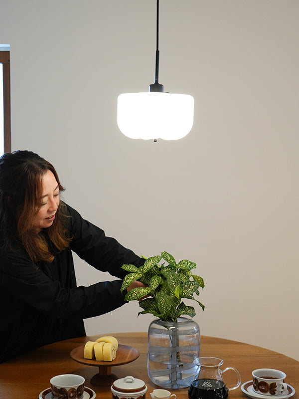 Flora pendant light BK