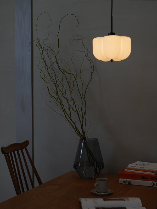 Flora pendant light BK