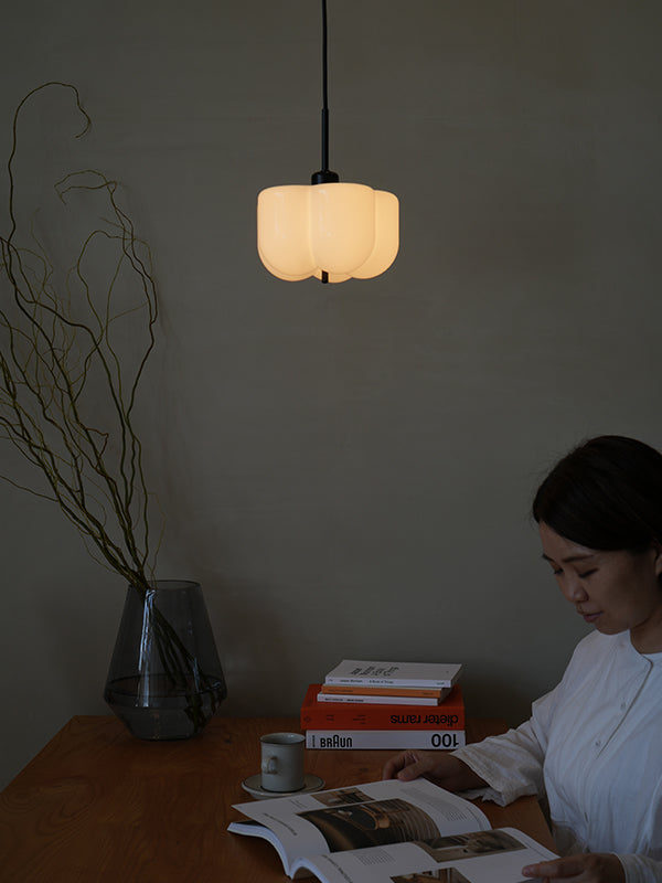 Flora pendant light BK