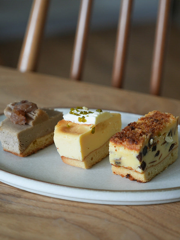 廃盤　　アメジスト　ケーキプレート　2枚セット VIRGINIA CASA ROMANTICA オルテンシアプレート ホワイト - サラグレース