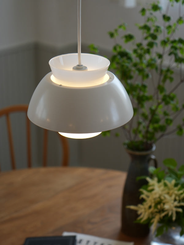 Sulaa pendant light WH