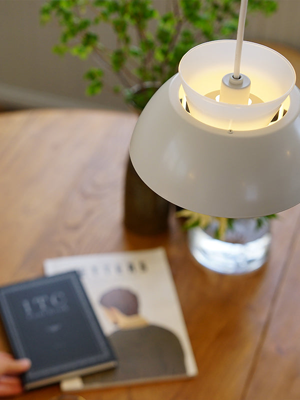 Sulaa pendant light WH