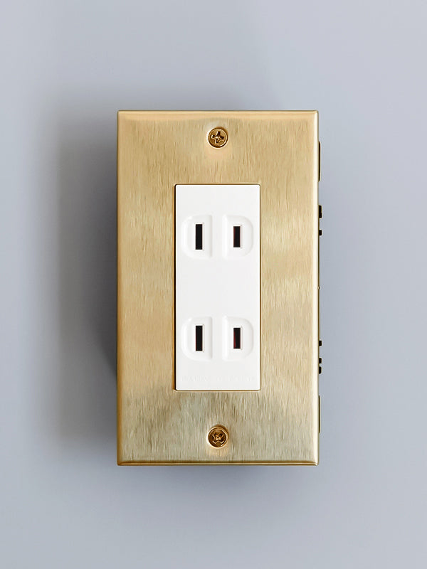 真鍮コンセントプレート