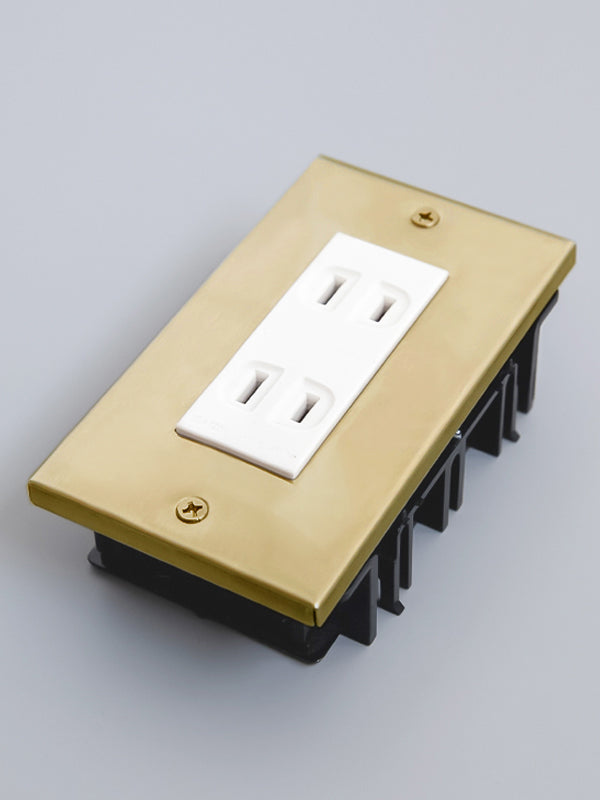 真鍮コンセントプレート