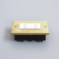 真鍮コンセントプレート