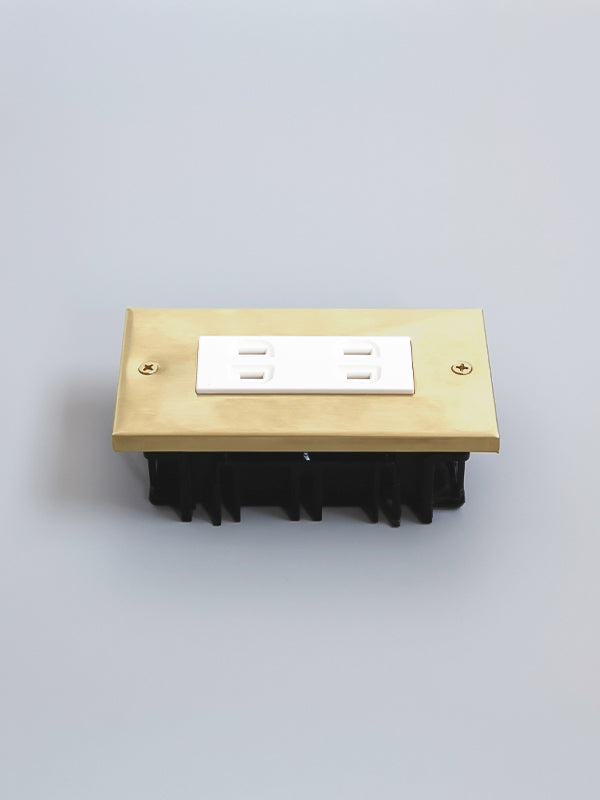 真鍮コンセントプレート