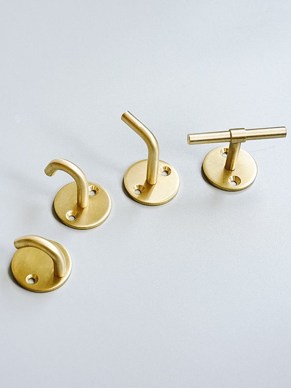 ブラスツーフック