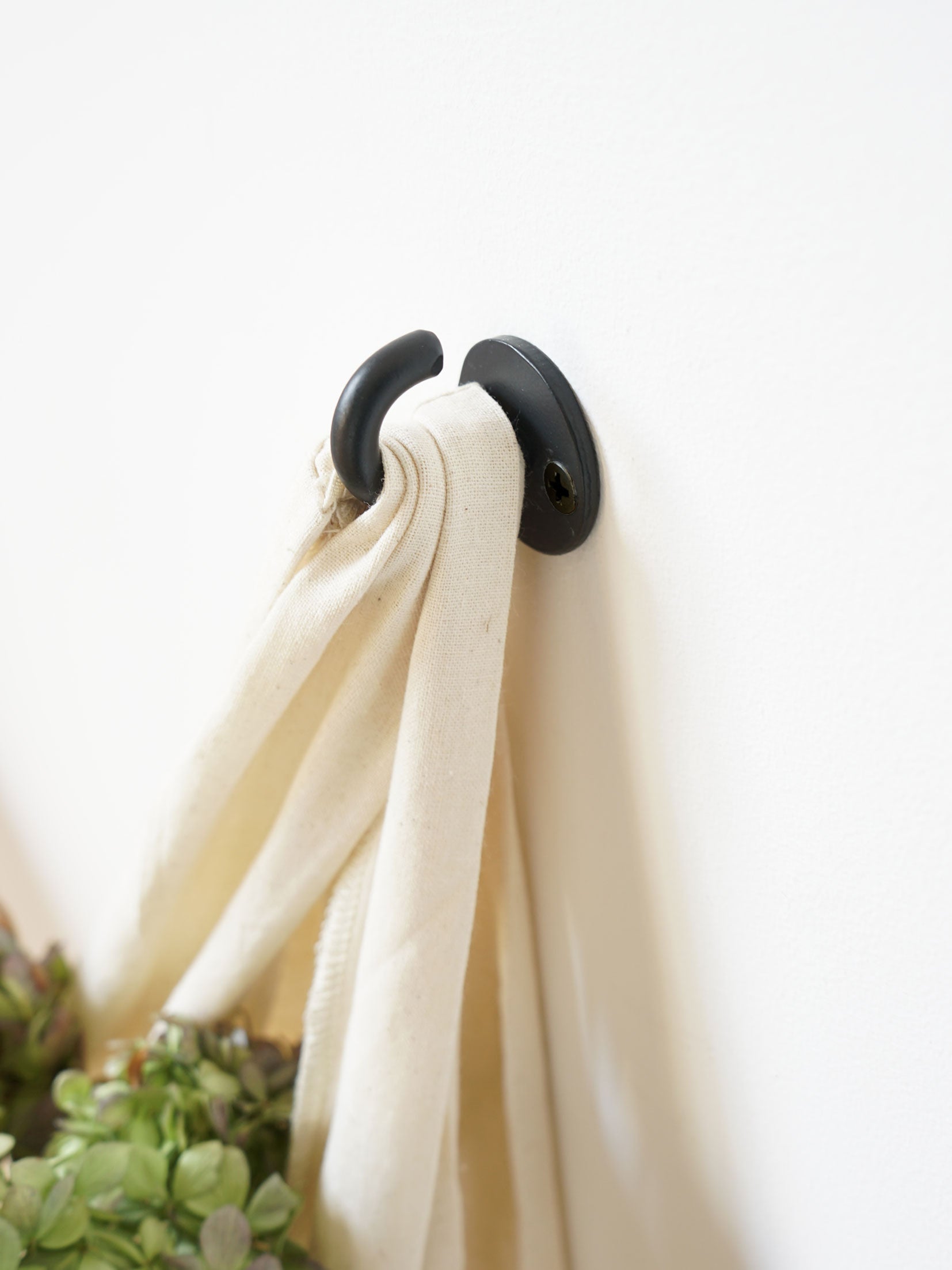 Hanging Hook | AXCIS ONLINE Hanging Hook | AXCIS ONLINE