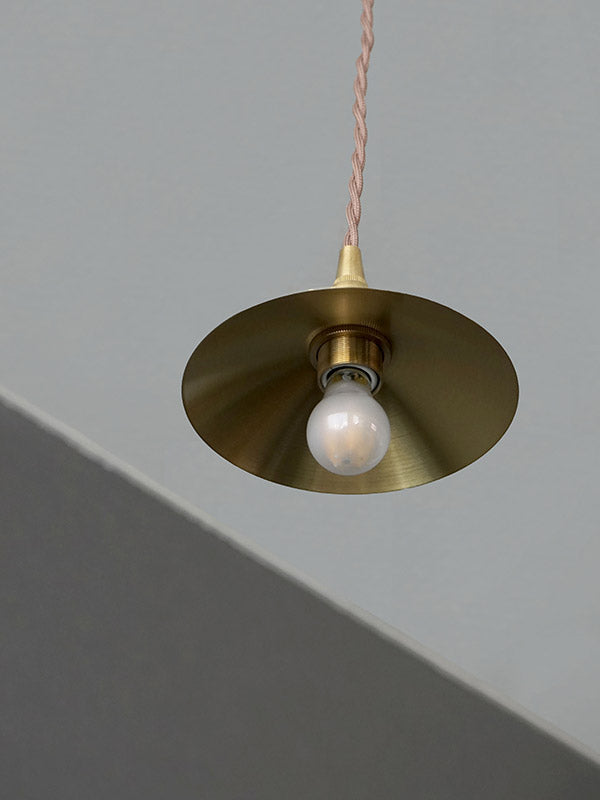 ピエニ ブラスシェード サークル | AXCIS ONLINE