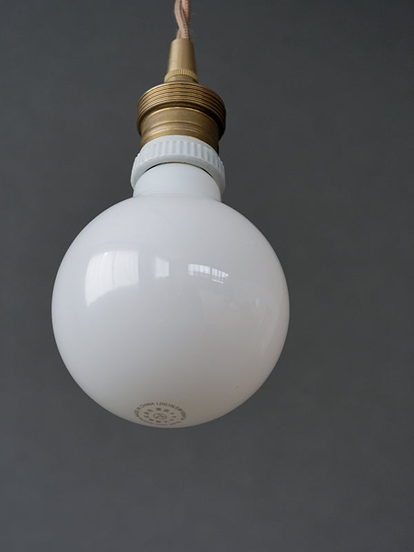 ボール型LED電球E26乳白 100W相当 | AXCIS ONLINE