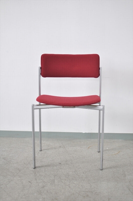 Ilmari Tapiovaara kiki chair red